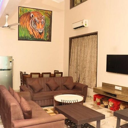 Gk Beach House 5Bhk Pvt Pool Villa Mumbai Eksteriør bilde